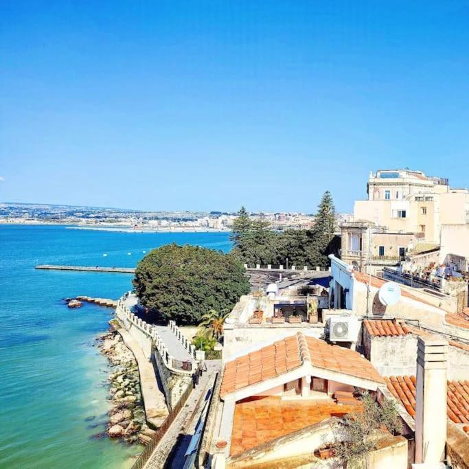 Terrazza Sul Mare Attico "Alfeo E Aretusa" Сиракузы Экстерьер фото